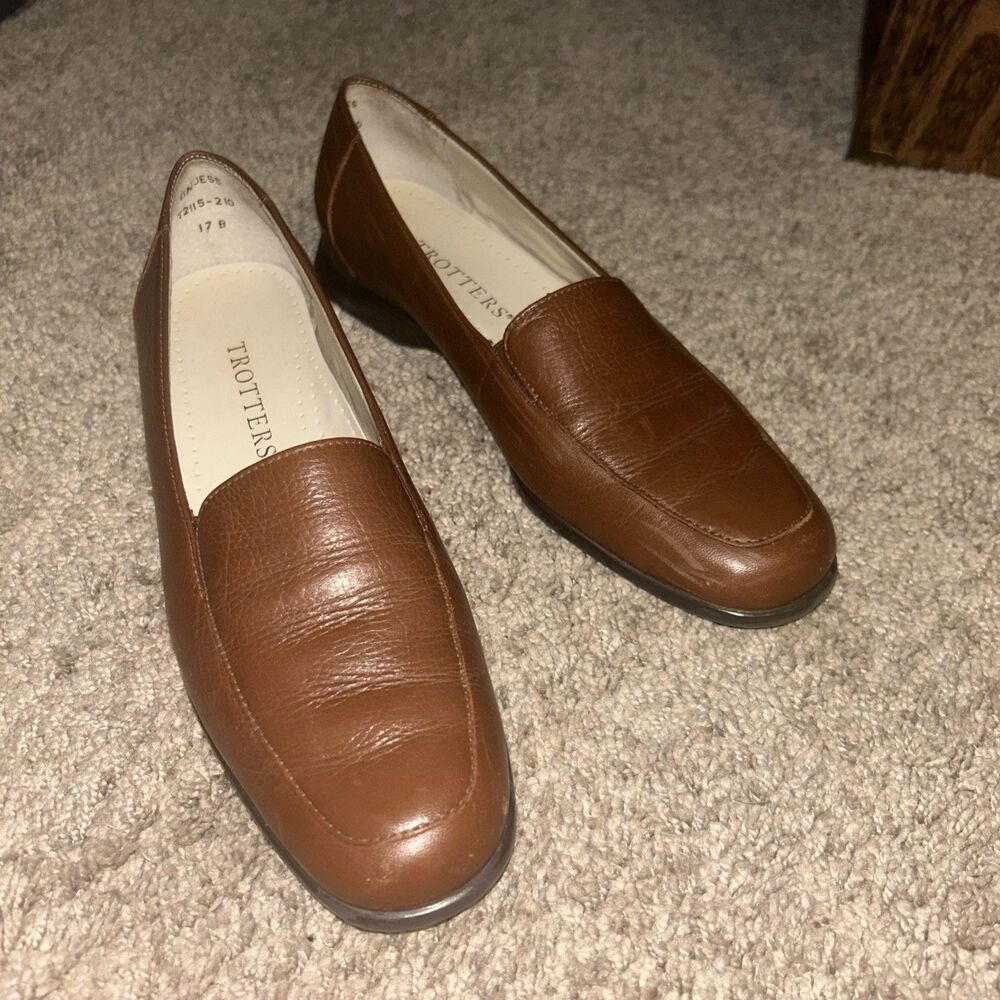 Trotters Jess Leather Brown Loafer Women's Shoe Size 6N Beautiful Condition